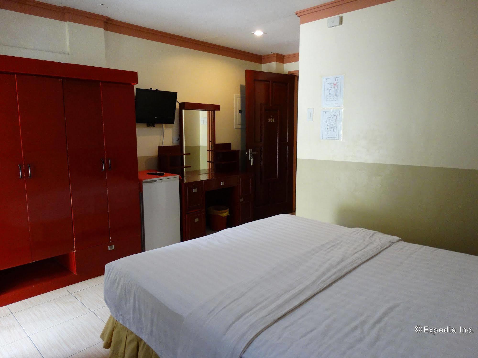 Imperial Ridge Pension House Tagbilaran City Exterior photo