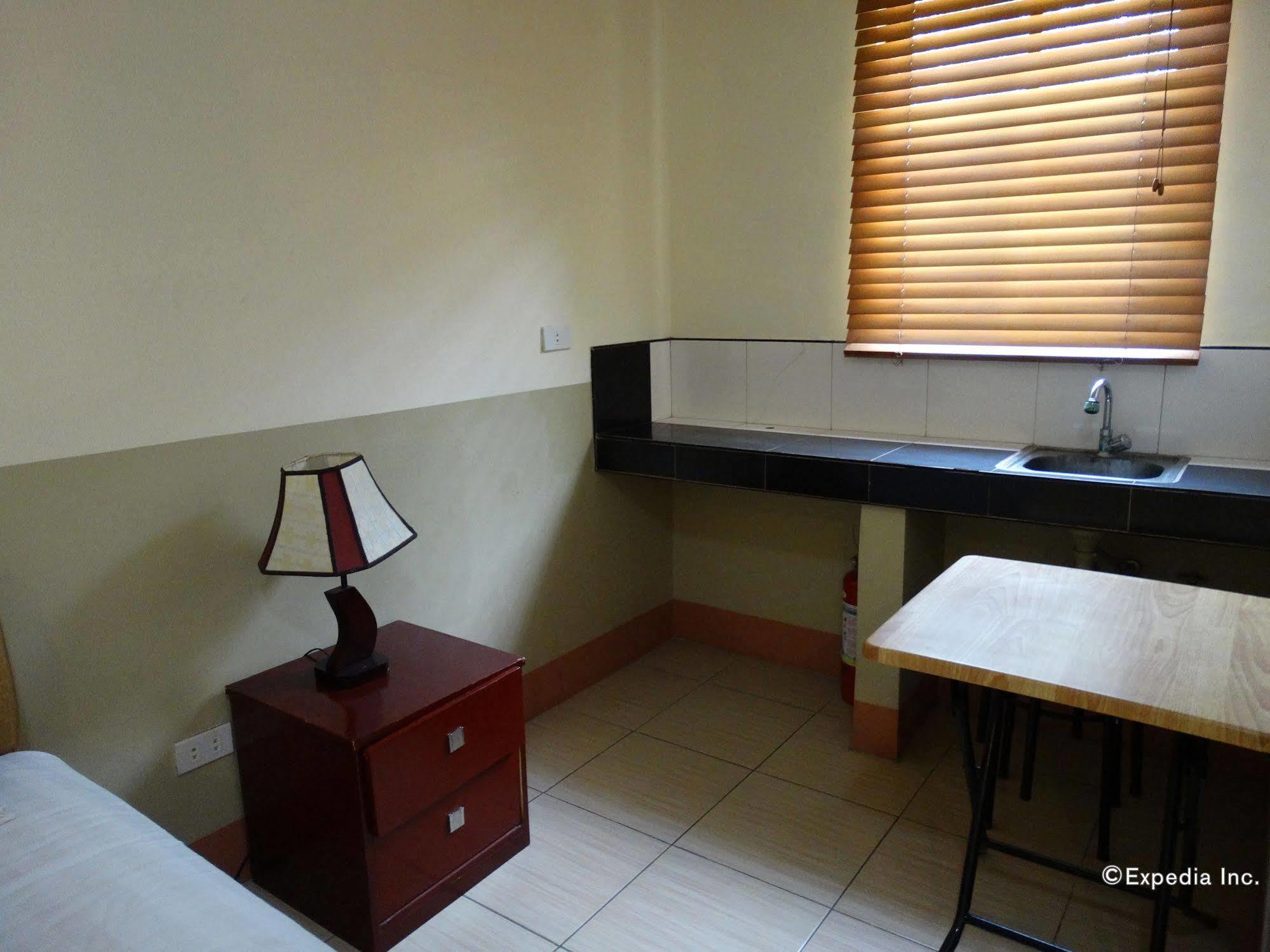 Imperial Ridge Pension House Tagbilaran City Exterior photo